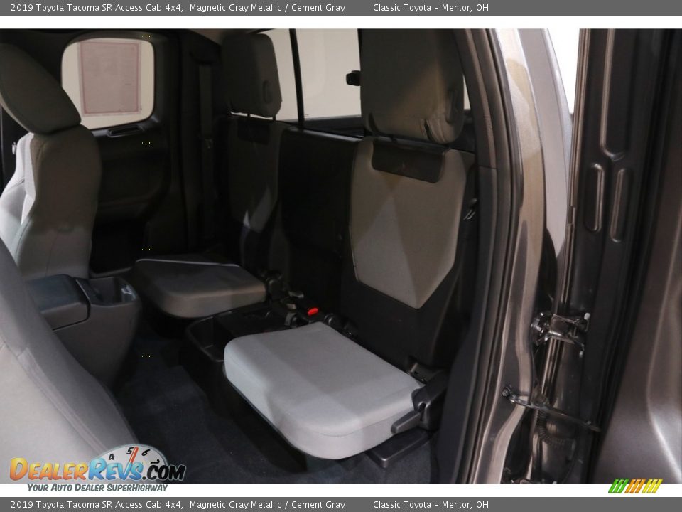 2019 Toyota Tacoma SR Access Cab 4x4 Magnetic Gray Metallic / Cement Gray Photo #16