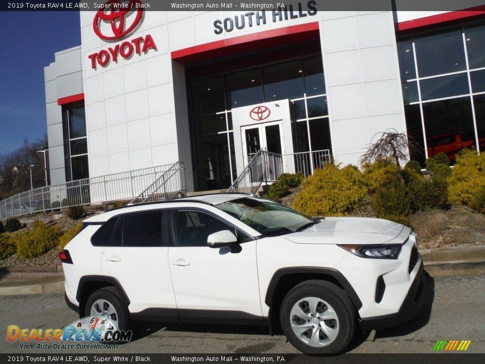 2019 Toyota RAV4 LE AWD Super White / Black Photo #2