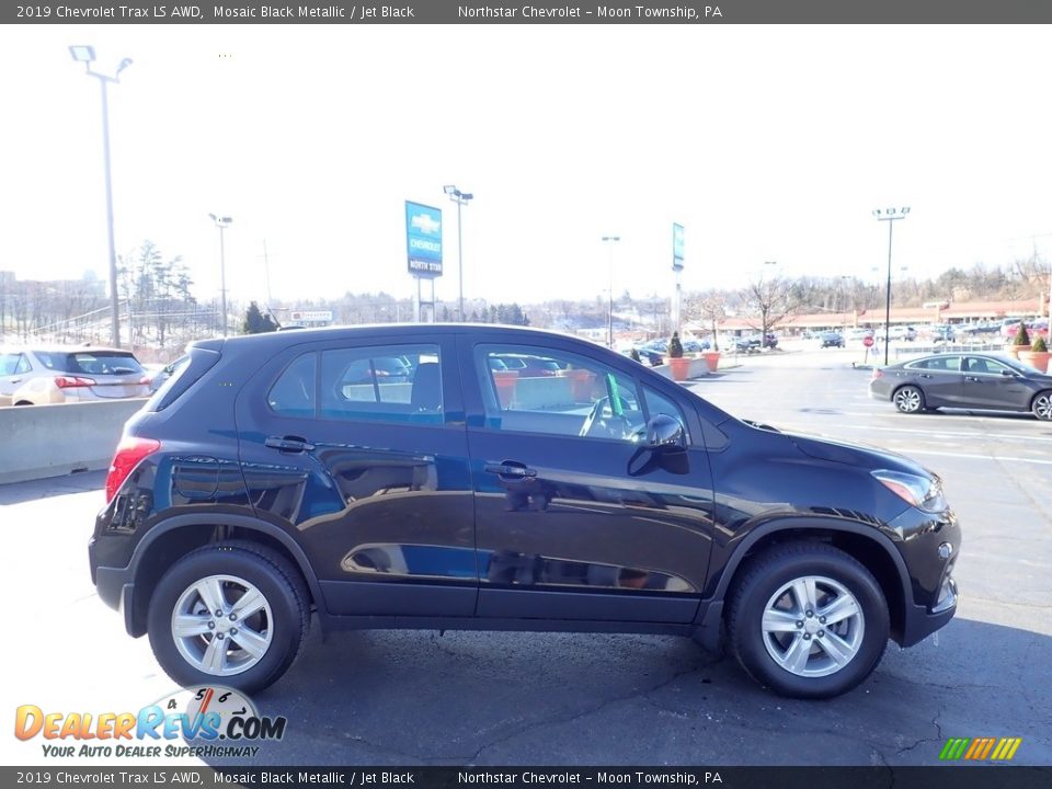 2019 Chevrolet Trax LS AWD Mosaic Black Metallic / Jet Black Photo #10