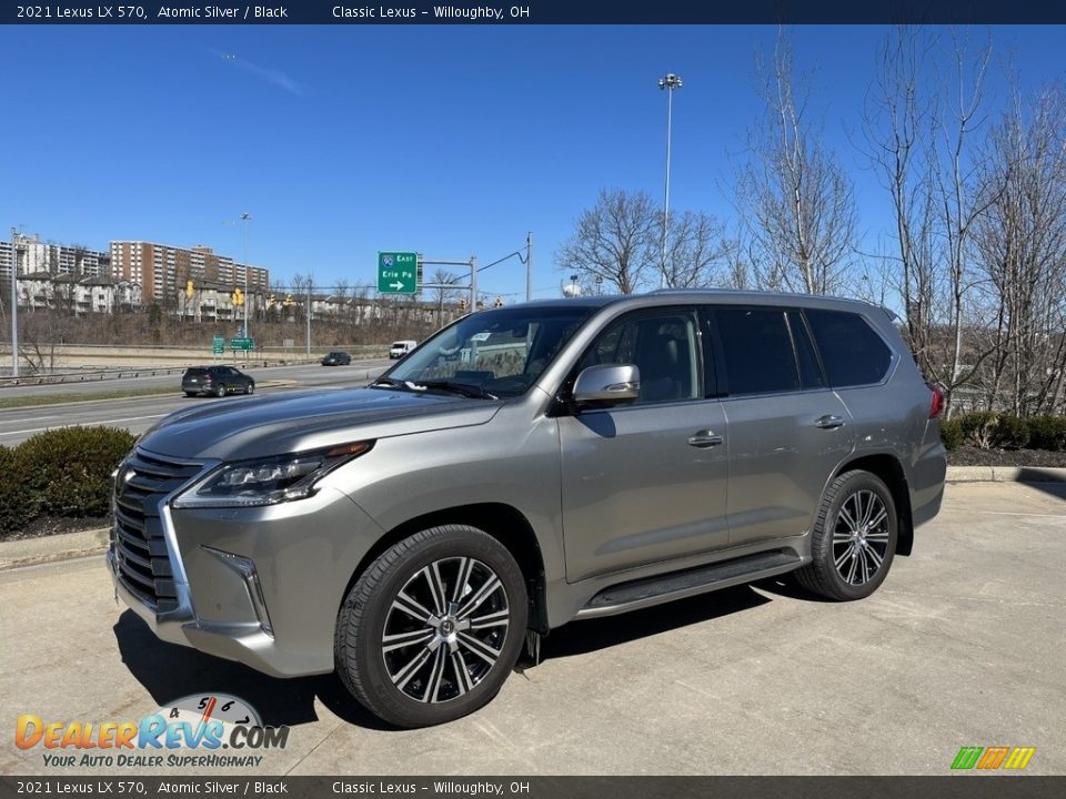 Front 3/4 View of 2021 Lexus LX 570 Photo #1