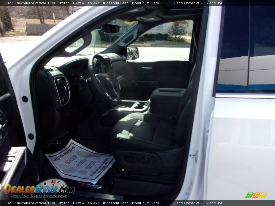 2022 Chevrolet Silverado 1500 Limited LT Crew Cab 4x4 Iridescent Pearl Tricoat / Jet Black Photo #17