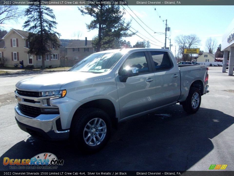 2022 Chevrolet Silverado 1500 Limited LT Crew Cab 4x4 Silver Ice Metallic / Jet Black Photo #7