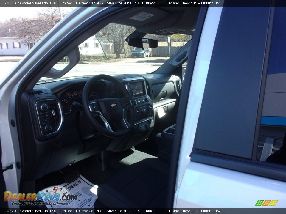 2022 Chevrolet Silverado 1500 Limited LT Crew Cab 4x4 Silver Ice Metallic / Jet Black Photo #14