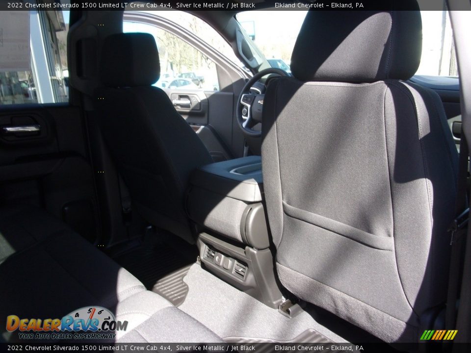 2022 Chevrolet Silverado 1500 Limited LT Crew Cab 4x4 Silver Ice Metallic / Jet Black Photo #20