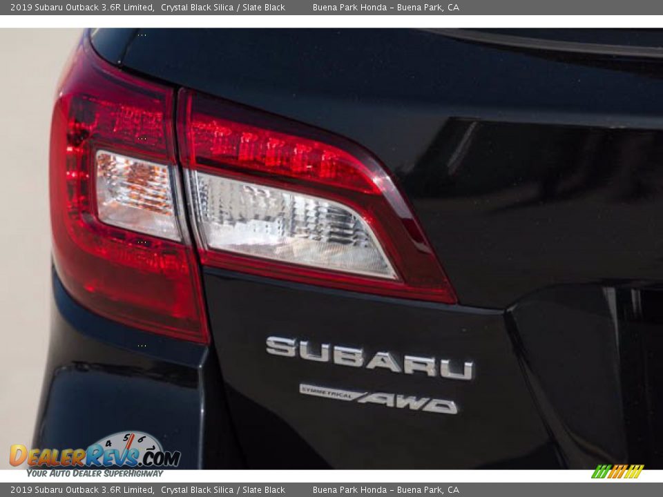 2019 Subaru Outback 3.6R Limited Crystal Black Silica / Slate Black Photo #10