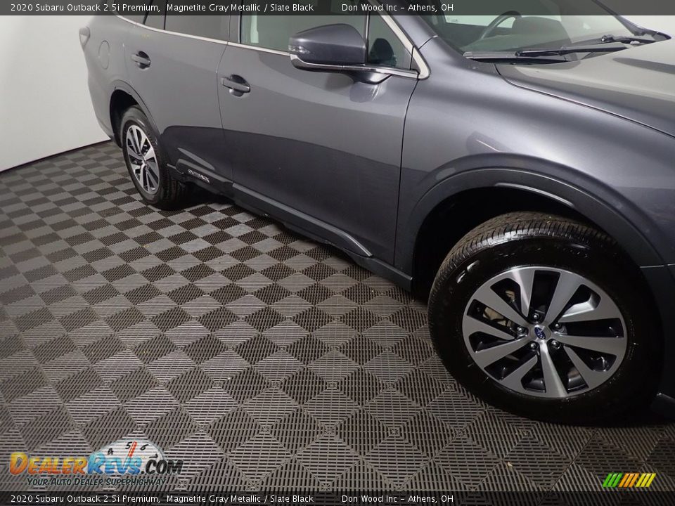 2020 Subaru Outback 2.5i Premium Magnetite Gray Metallic / Slate Black Photo #5