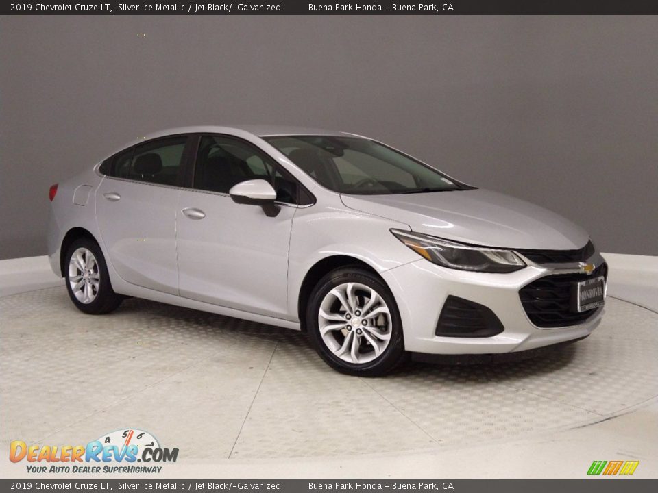 2019 Chevrolet Cruze LT Silver Ice Metallic / Jet Black/­Galvanized Photo #32