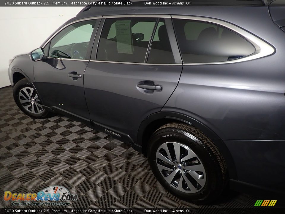 2020 Subaru Outback 2.5i Premium Magnetite Gray Metallic / Slate Black Photo #20