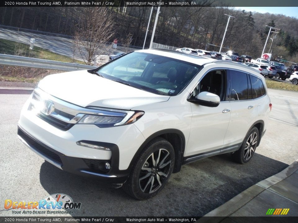 2020 Honda Pilot Touring AWD Platinum White Pearl / Gray Photo #16