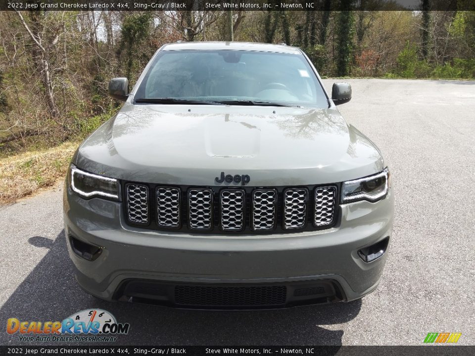 2022 Jeep Grand Cherokee Laredo X 4x4 Sting-Gray / Black Photo #3