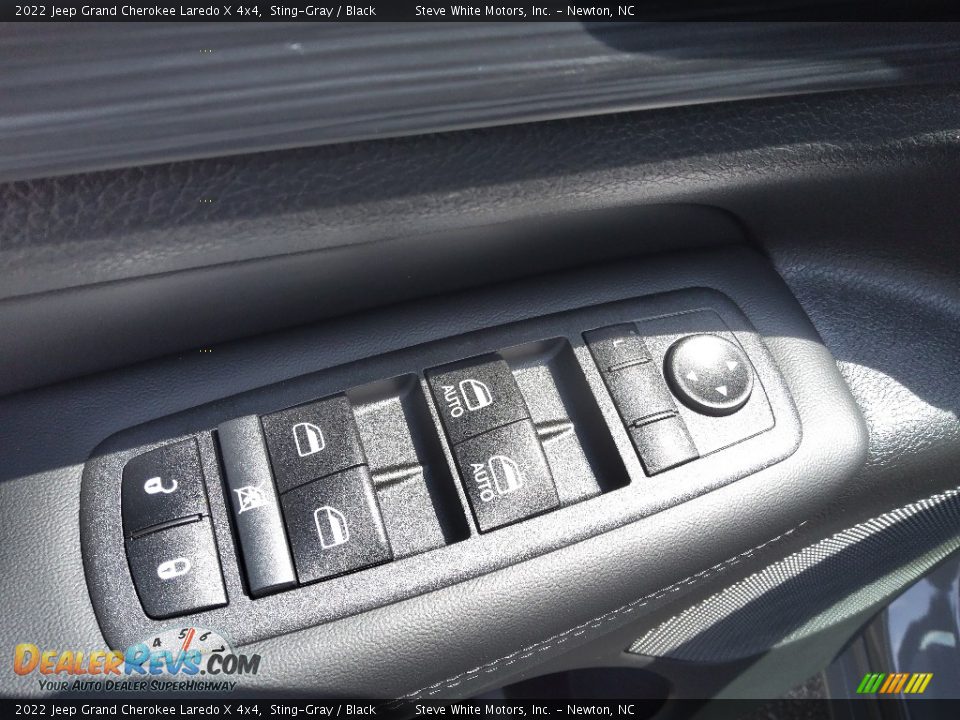 2022 Jeep Grand Cherokee Laredo X 4x4 Sting-Gray / Black Photo #11