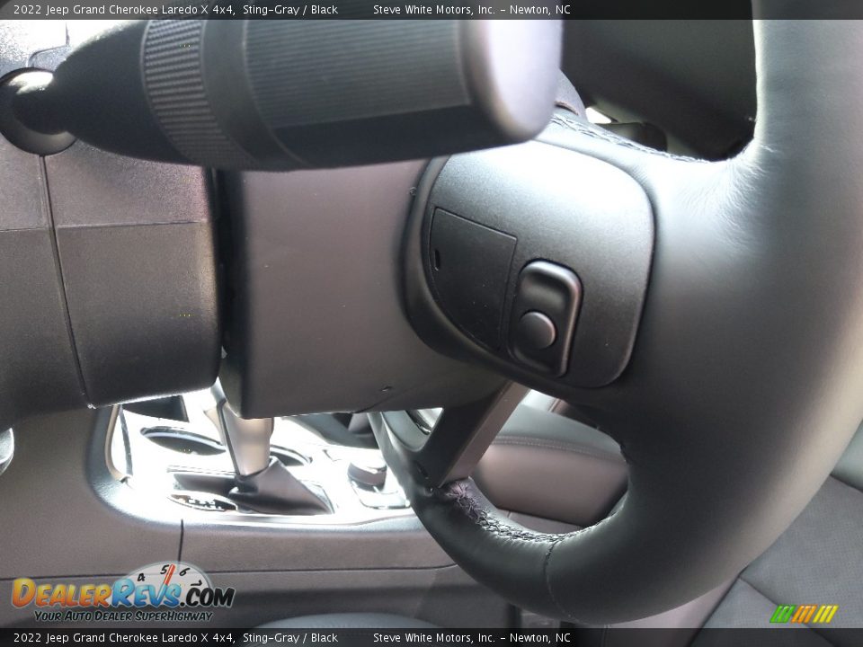 2022 Jeep Grand Cherokee Laredo X 4x4 Sting-Gray / Black Photo #12