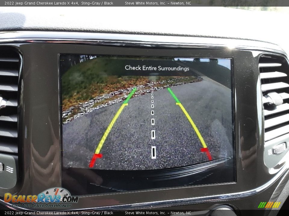 2022 Jeep Grand Cherokee Laredo X 4x4 Sting-Gray / Black Photo #26