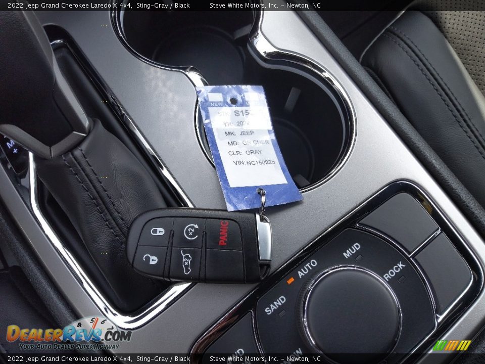 2022 Jeep Grand Cherokee Laredo X 4x4 Sting-Gray / Black Photo #31