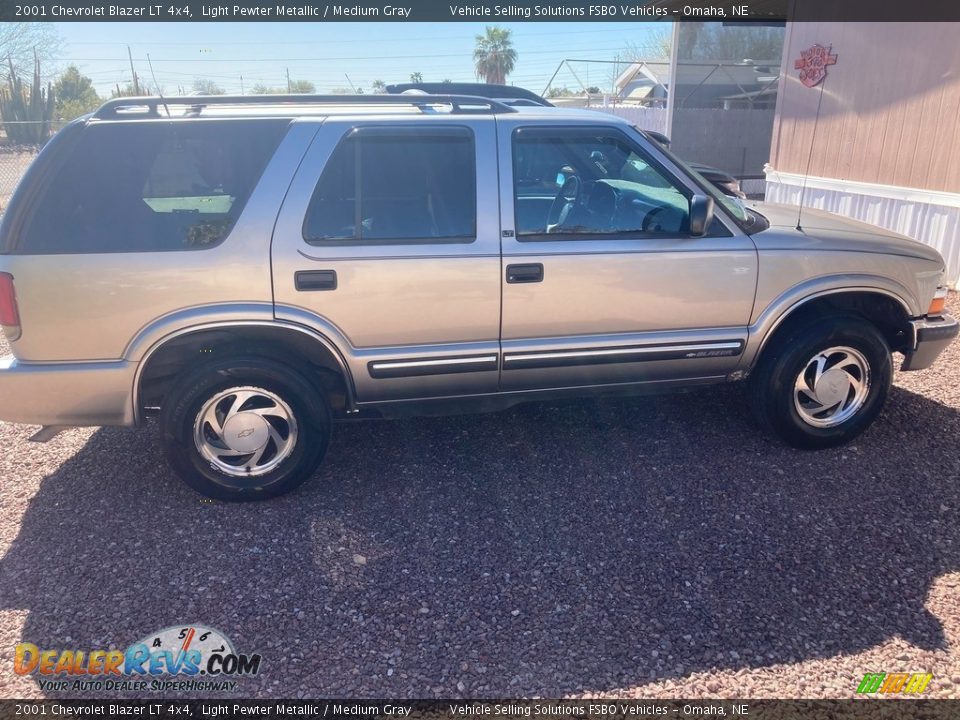 2001 Chevrolet Blazer LT 4x4 Light Pewter Metallic / Medium Gray Photo #1