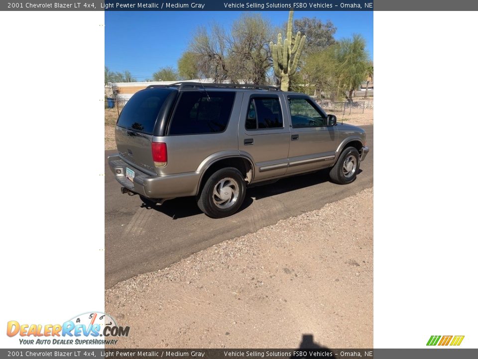 2001 Chevrolet Blazer LT 4x4 Light Pewter Metallic / Medium Gray Photo #9