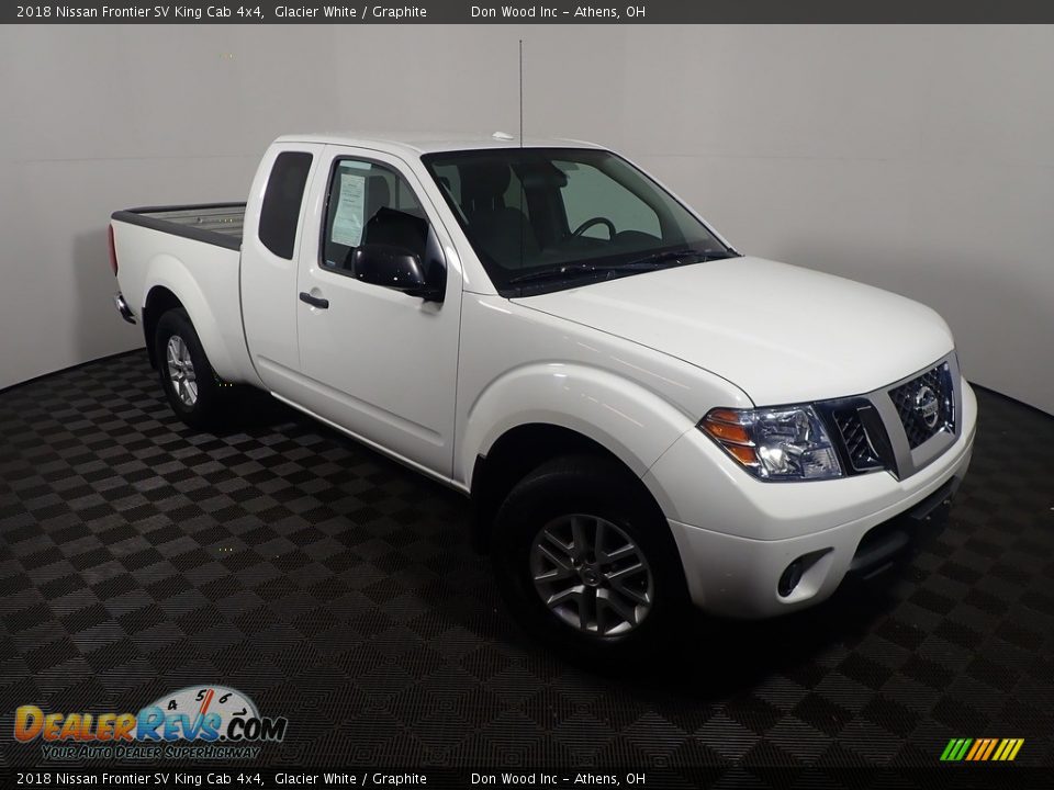 2018 Nissan Frontier SV King Cab 4x4 Glacier White / Graphite Photo #3