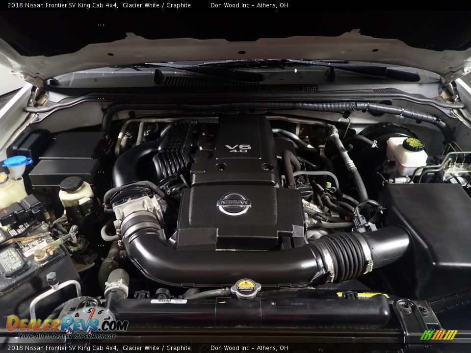 2018 Nissan Frontier SV King Cab 4x4 Glacier White / Graphite Photo #7