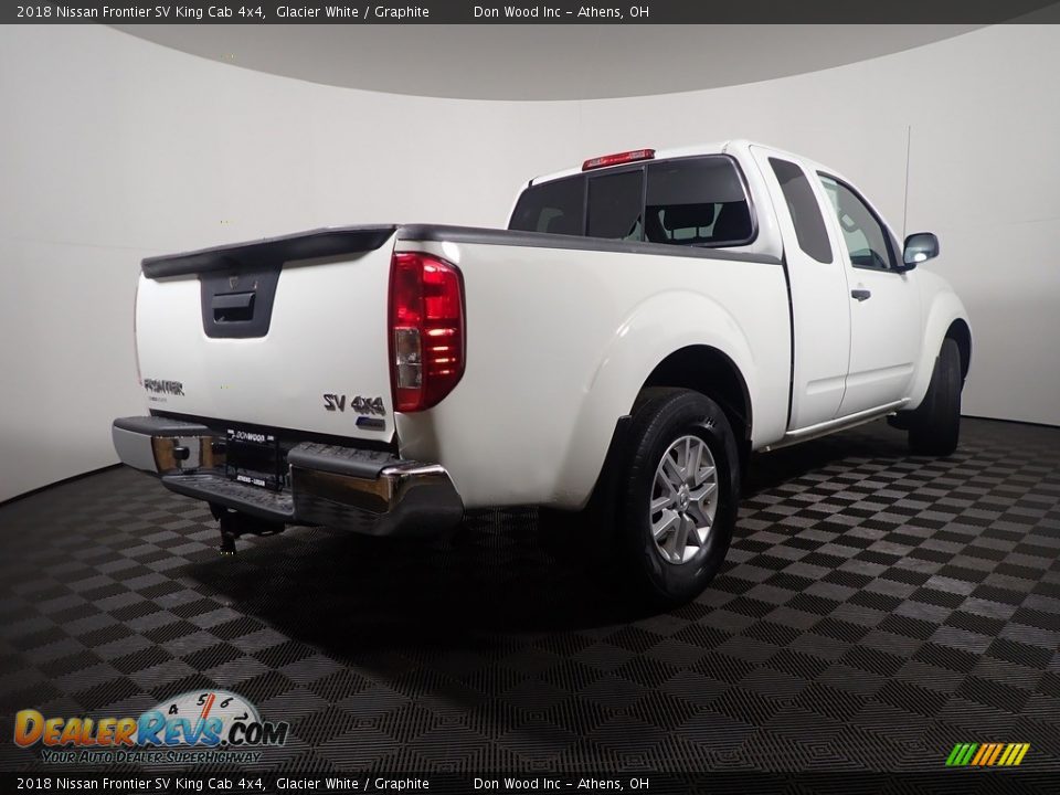 2018 Nissan Frontier SV King Cab 4x4 Glacier White / Graphite Photo #15
