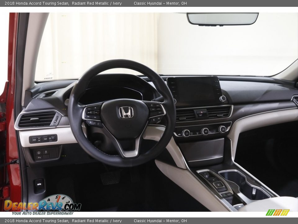 2018 Honda Accord Touring Sedan Radiant Red Metallic / Ivory Photo #6