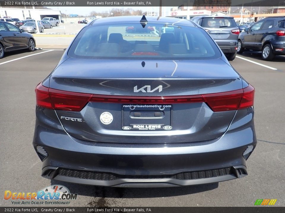 2022 Kia Forte LXS Gravity Gray / Black Photo #3