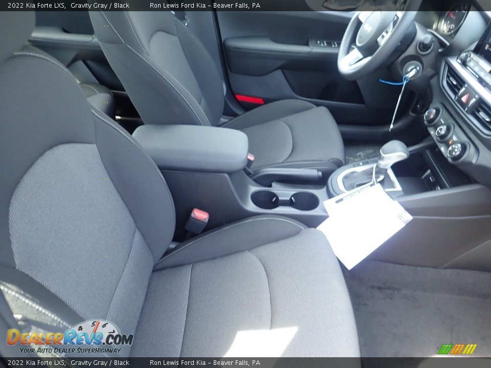 2022 Kia Forte LXS Gravity Gray / Black Photo #10