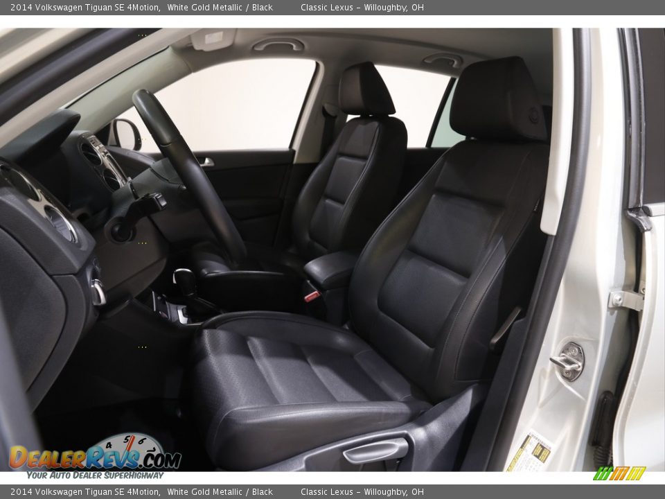 Front Seat of 2014 Volkswagen Tiguan SE 4Motion Photo #5