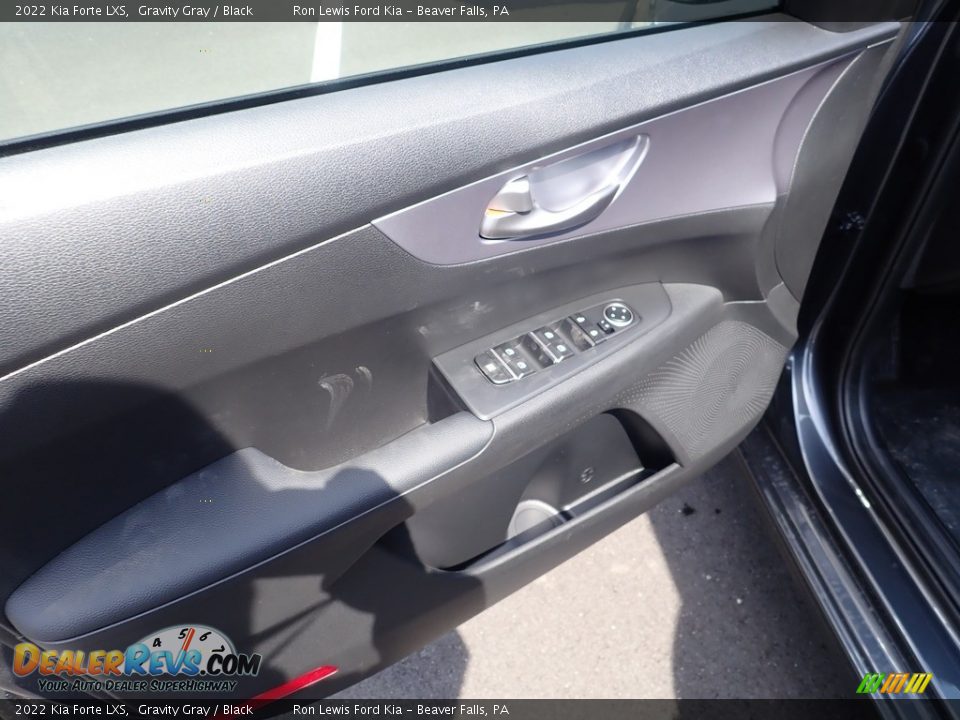 2022 Kia Forte LXS Gravity Gray / Black Photo #15