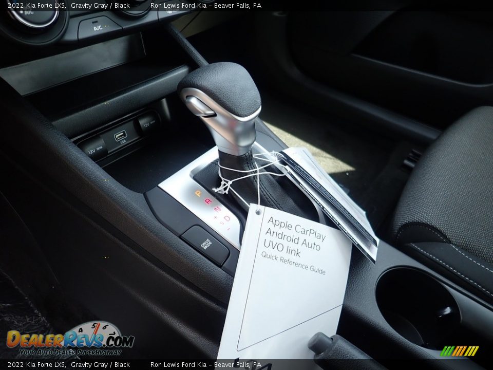2022 Kia Forte LXS Shifter Photo #16