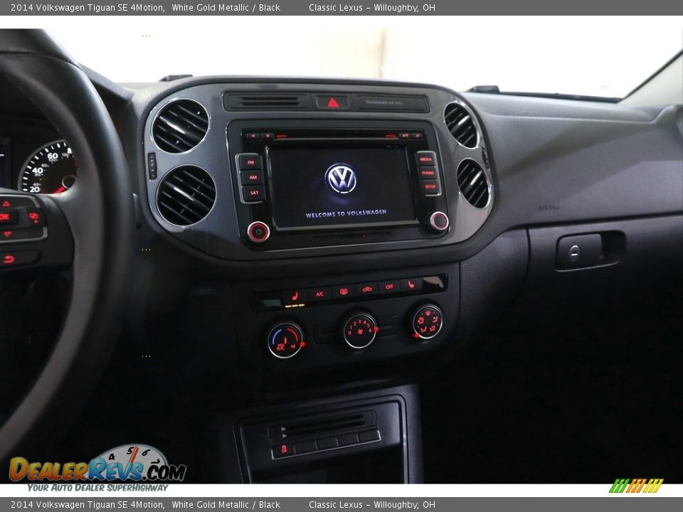 Controls of 2014 Volkswagen Tiguan SE 4Motion Photo #9