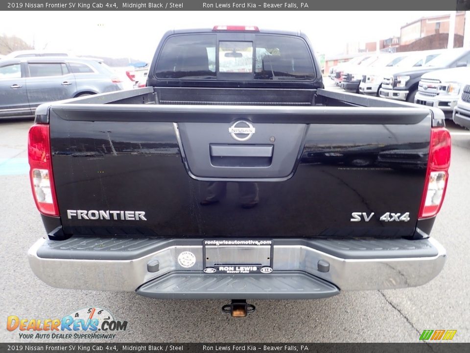 2019 Nissan Frontier SV King Cab 4x4 Midnight Black / Steel Photo #3