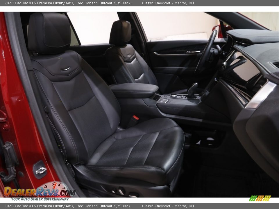 Front Seat of 2020 Cadillac XT6 Premium Luxury AWD Photo #16