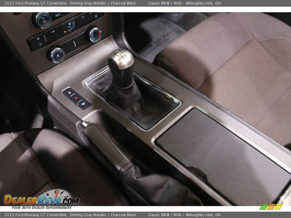 2013 Ford Mustang GT Convertible Shifter Photo #12