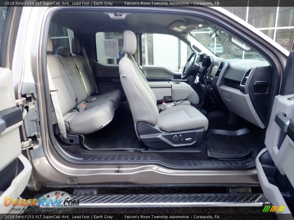 2018 Ford F150 XLT SuperCab 4x4 Lead Foot / Earth Gray Photo #17