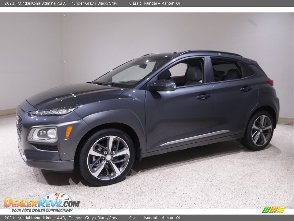 Front 3/4 View of 2021 Hyundai Kona Ultimate AWD Photo #3