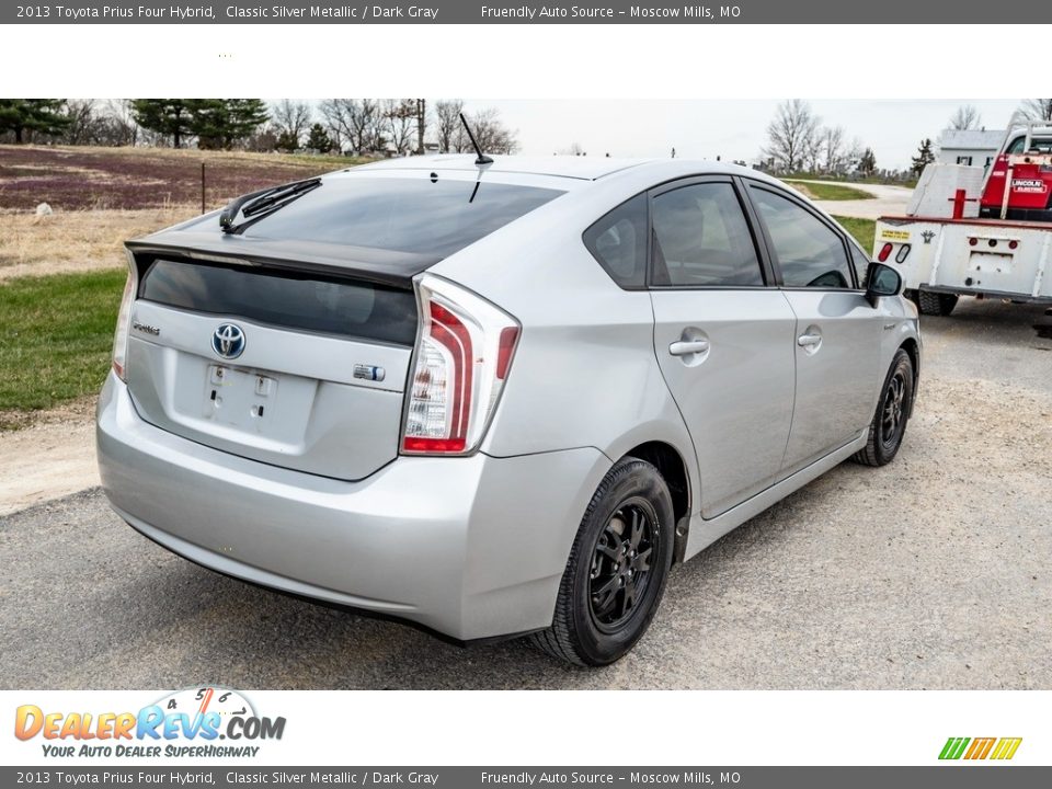 2013 Toyota Prius Four Hybrid Classic Silver Metallic / Dark Gray Photo #4