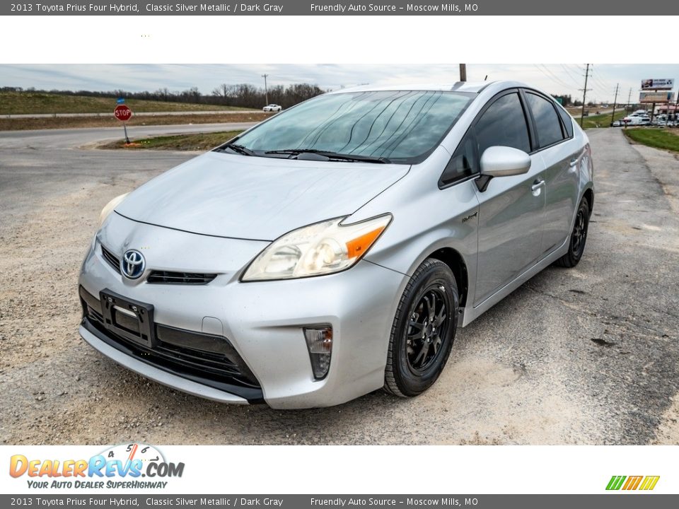 2013 Toyota Prius Four Hybrid Classic Silver Metallic / Dark Gray Photo #8