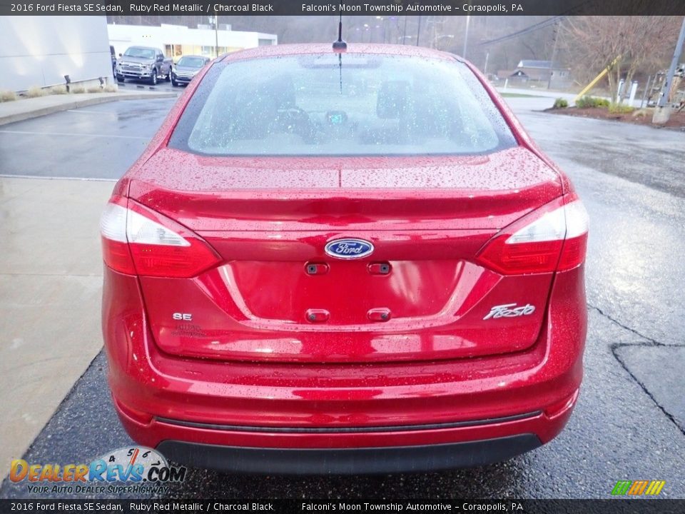 2016 Ford Fiesta SE Sedan Ruby Red Metallic / Charcoal Black Photo #3