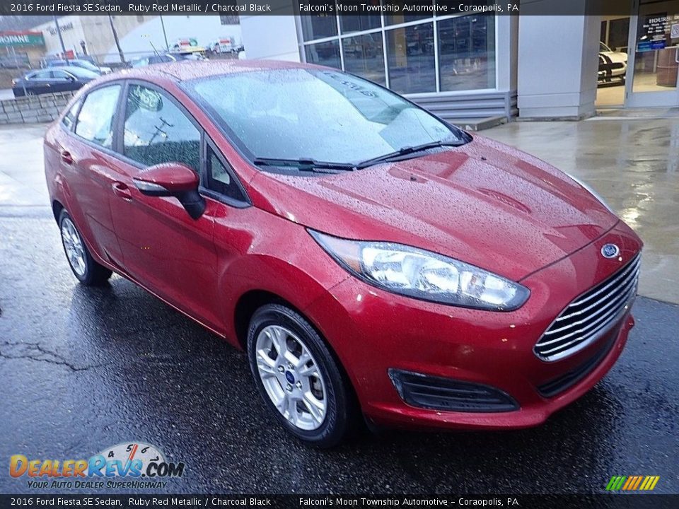 2016 Ford Fiesta SE Sedan Ruby Red Metallic / Charcoal Black Photo #9