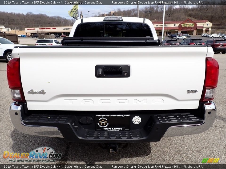 2019 Toyota Tacoma SR5 Double Cab 4x4 Super White / Cement Gray Photo #4