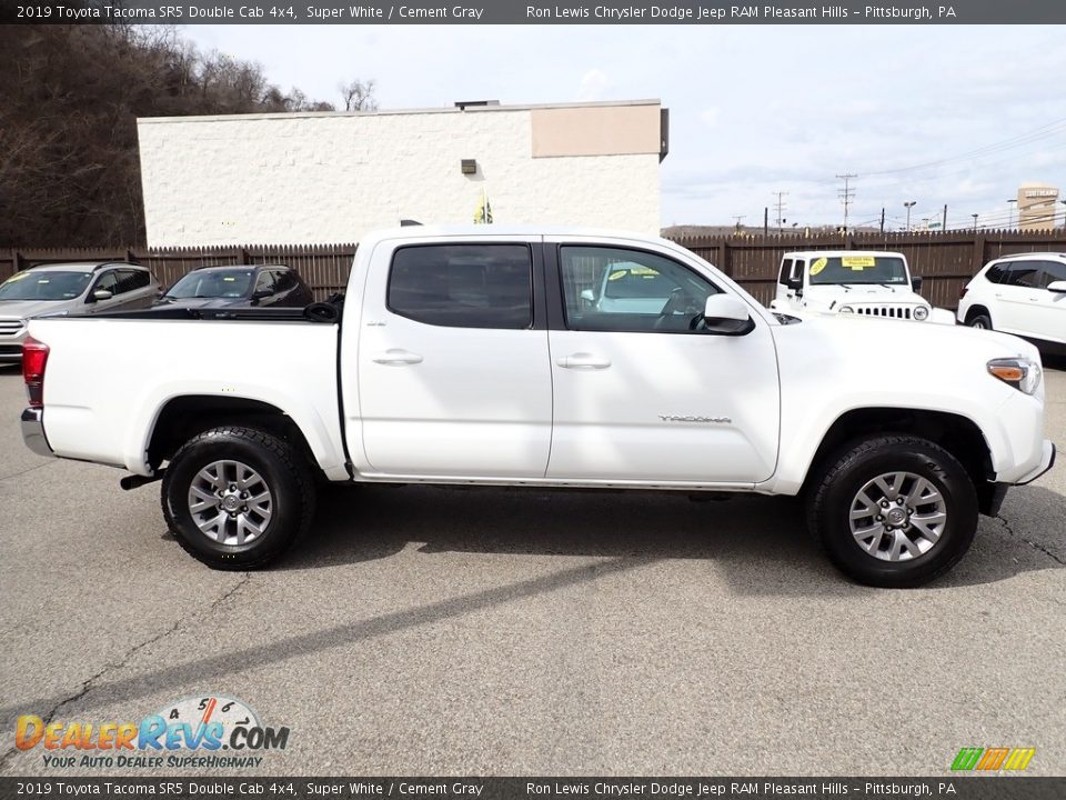 2019 Toyota Tacoma SR5 Double Cab 4x4 Super White / Cement Gray Photo #6