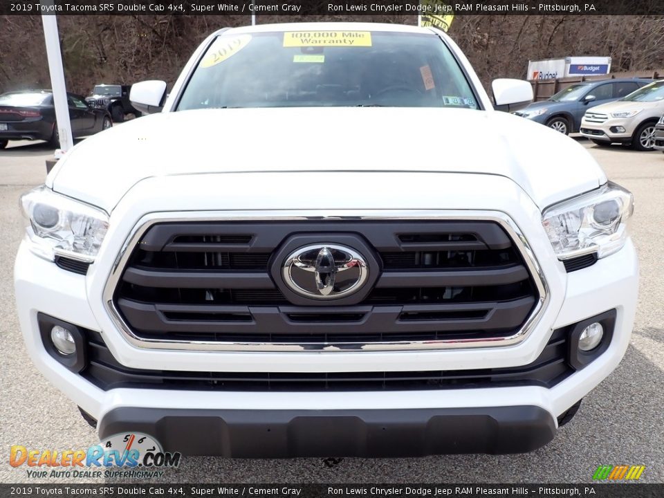 2019 Toyota Tacoma SR5 Double Cab 4x4 Super White / Cement Gray Photo #8