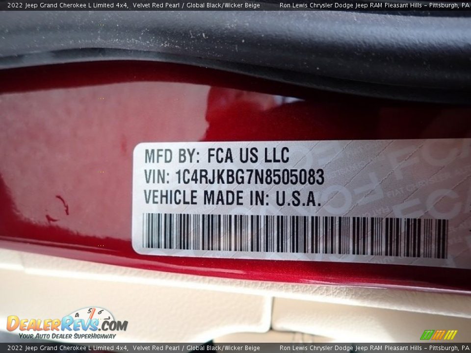 2022 Jeep Grand Cherokee L Limited 4x4 Velvet Red Pearl / Global Black/Wicker Beige Photo #15