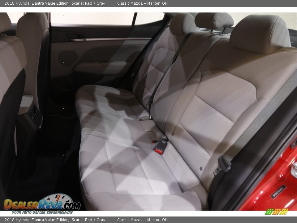 2018 Hyundai Elantra Value Edition Scarlet Red / Gray Photo #16
