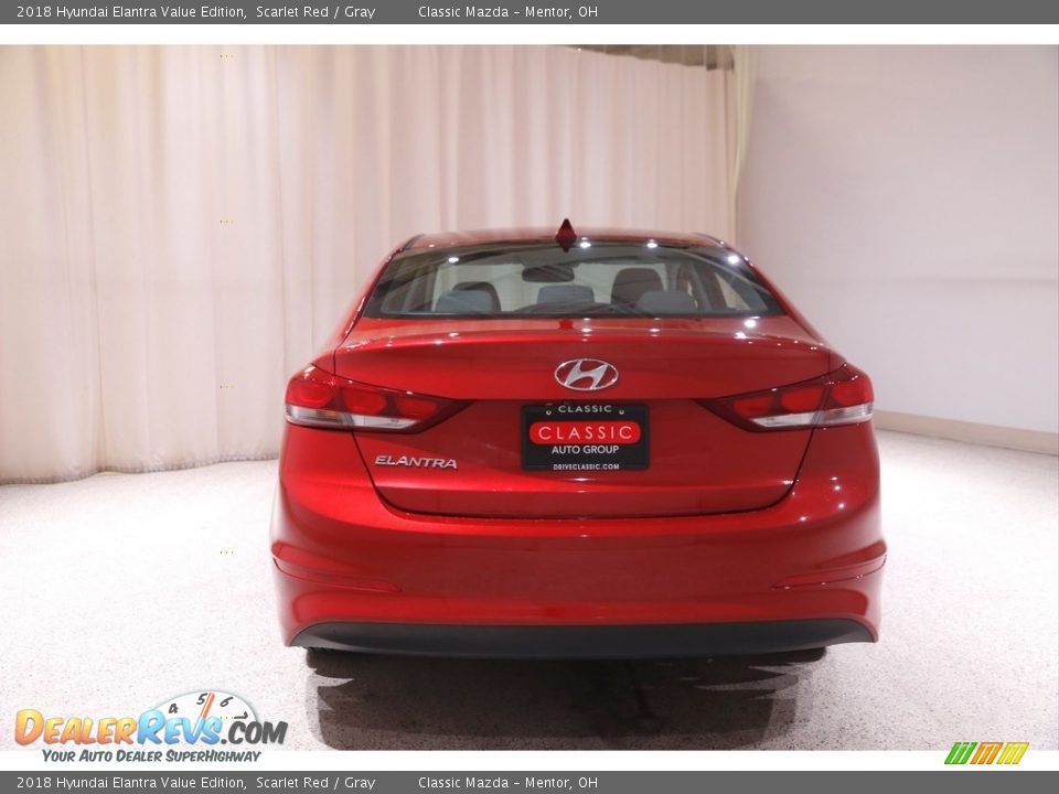 2018 Hyundai Elantra Value Edition Scarlet Red / Gray Photo #17