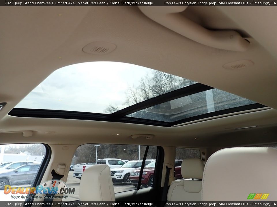 2022 Jeep Grand Cherokee L Limited 4x4 Velvet Red Pearl / Global Black/Wicker Beige Photo #17