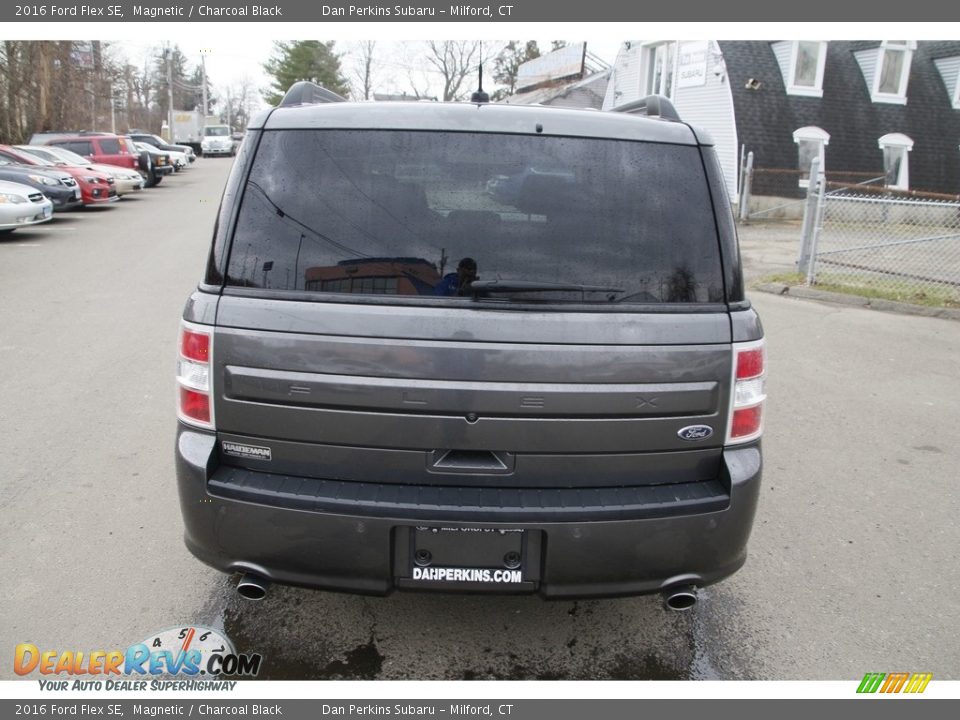 2016 Ford Flex SE Magnetic / Charcoal Black Photo #6