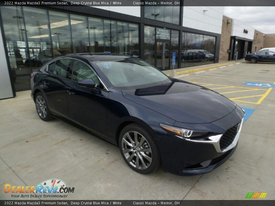 Front 3/4 View of 2022 Mazda Mazda3 Premium Sedan Photo #1