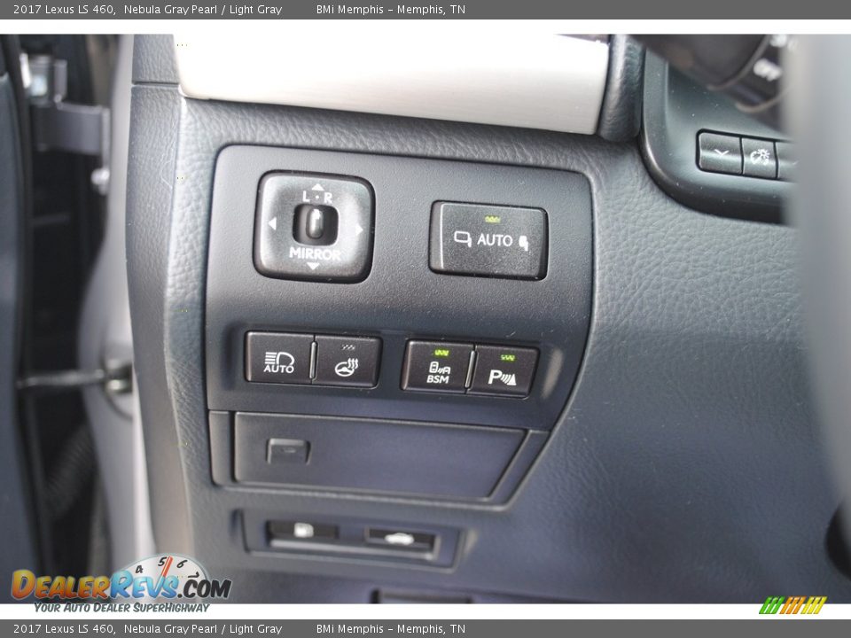 Controls of 2017 Lexus LS 460 Photo #13