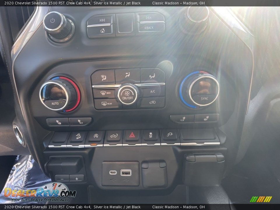 2020 Chevrolet Silverado 1500 RST Crew Cab 4x4 Silver Ice Metallic / Jet Black Photo #13
